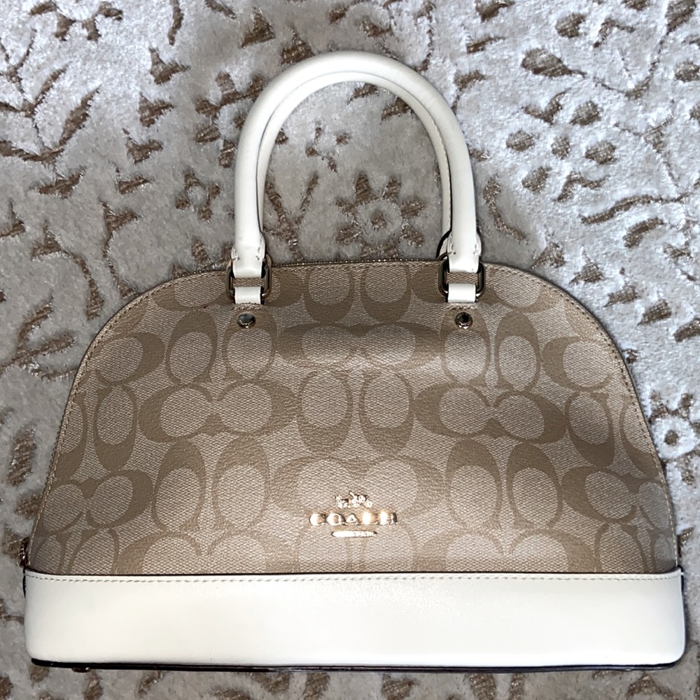 Beige/Brown Coach Purse !!